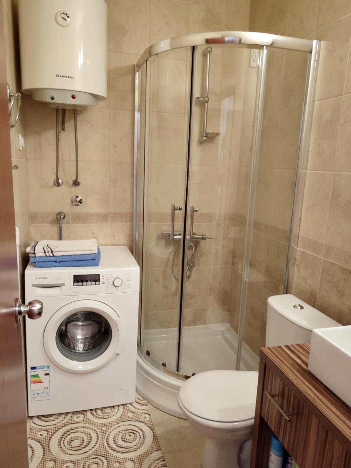 Apartman Lux Sneznik Vrnjačka Banja エクステリア 写真